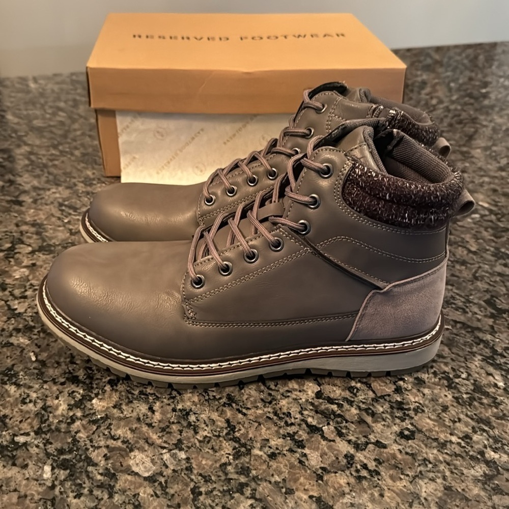 Reserved Footwear desert boots grey NIB 9.5 - Picture 4 of 9
